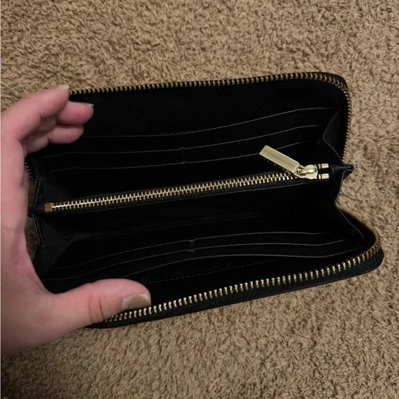 Disney Parks Loungefly Dolewhip Pineapple Wallet - Picture 2 of 8